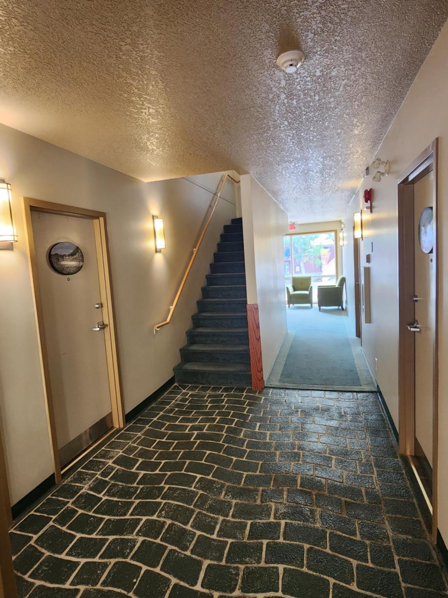 Waterton Lakes Lodge Resort Exterior foto