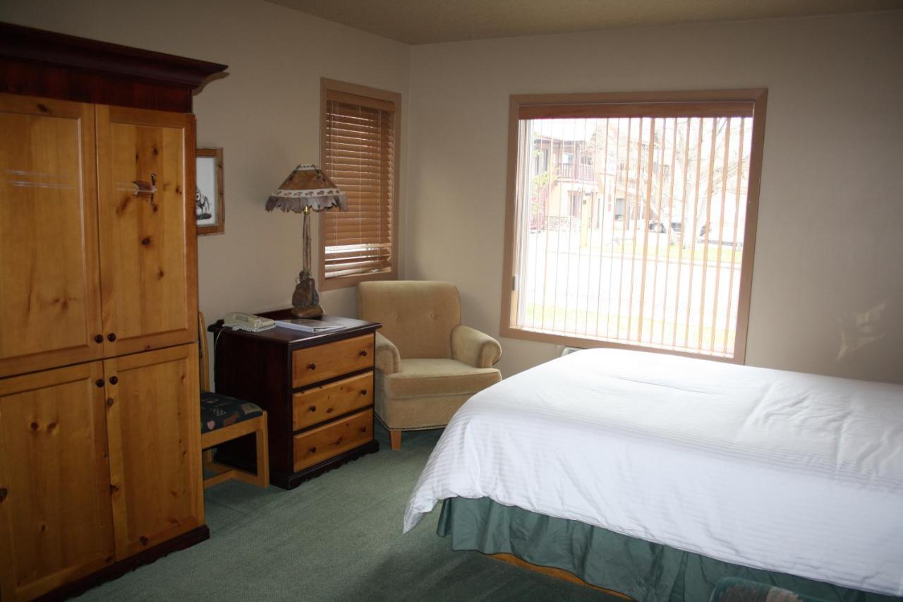 Waterton Lakes Lodge Resort Exterior foto